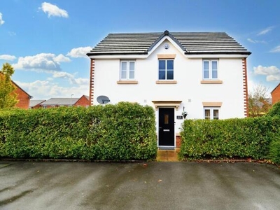 3 Bedroom House Lancs Salford