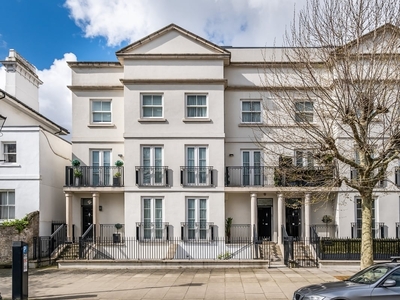 6 bedroom property to let in Entwistle Terrace, St. Peters Square London W6