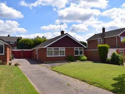 Bungalow to rent in Fitz Roy Avenue, Harborne, Birmingham B17