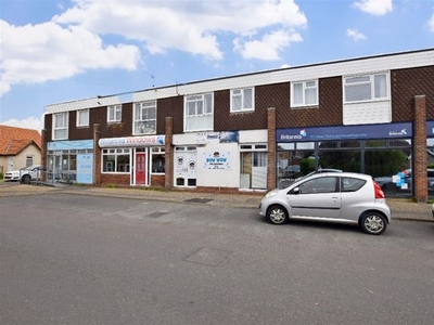 Flat to rent in 2A Avisford Terrace, Rose Green Road, Bognor Regis, West Sussex PO21