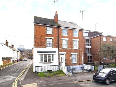Flat to rent in George Street, Reading, Berkshire RG1