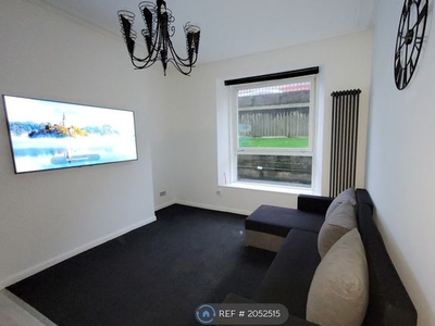 Flat to rent in Menzies Road, Aberdeen AB11