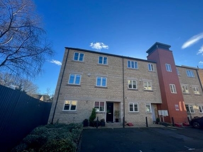 Flat to rent in Riverside Place, Stamford PE9