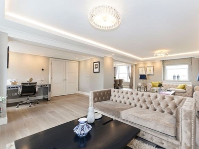 Flat to rent in St Johns Wood Park, St Johns Wood NW8