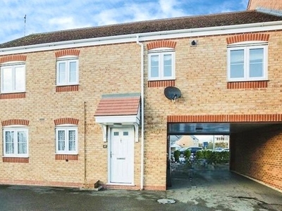 Flat to rent in Templar Drive, Nuneaton, Warwickshire CV10