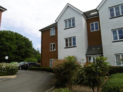 Flat to rent in The Links, Herne Bay CT6