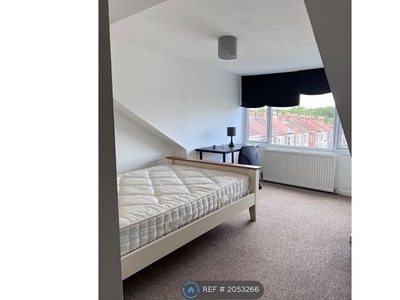 Room to rent in Beaufort Road, Bristol BS5