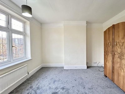 Room to rent in Hart Road, Harlow CM17