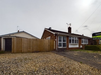 Semi-detached bungalow to rent in Mill Rise, Skidby HU16