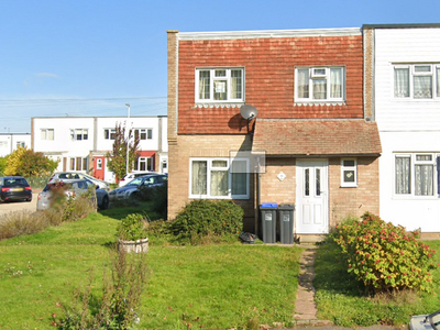 End terrace house to rent in Vineries Close, Worthing, West Sussex BN13