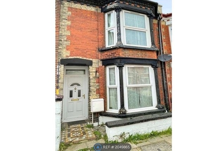 Terraced house to rent in Balmoral Road, Gillingham ME7