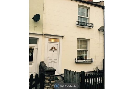 Terraced house to rent in Landsdowne Street, Leamington Spa CV32
