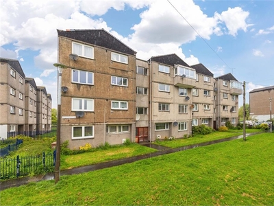 1 bed ground floor flat for sale in Stenhouse