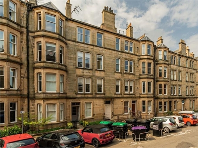 1 bed top floor flat for sale in Comely Bank