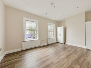 1 bedroom apartment for rent in High Road Leyton, London, E10