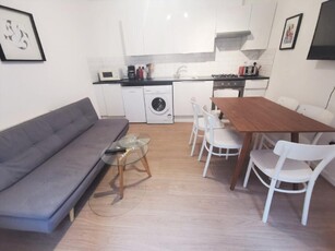1 bedroom apartment for rent in Maple Street, Fitzrovia, London, W1T