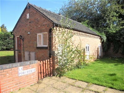 1 bedroom barn conversion for rent in Foxes Walk, Allestree, Derby, DE22