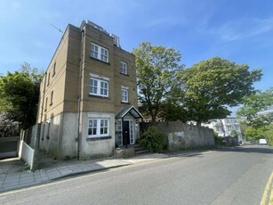1 bedroom flat for rent in 11 Howard Place, Brighton, East Sussex, BN1