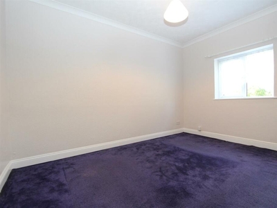 1 bedroom flat for rent in Canterbury Road, Sittingbourne, ME10