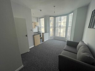 1 bedroom flat for rent in Devonshire place, Brighton, BN2