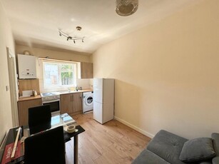 1 bedroom flat for rent in Hendon Lane, Finchley, N3