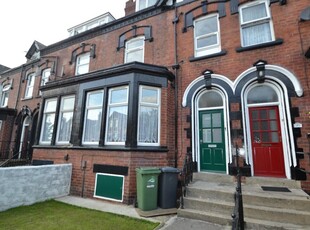 1 bedroom flat for rent in Hilton Road, Leeds, LS8