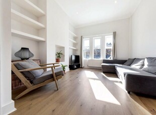 1 bedroom flat for rent in Milkwood Road, SE24