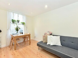 1 bedroom flat for rent in North End Road, West Kensington, W14
