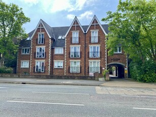 1 bedroom flat for rent in Poynters Lodge, 148 Chesterton Road, Cambridge, CB4