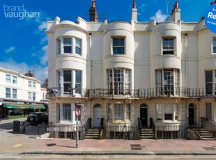 1 bedroom flat for rent in Regency Square, Brighton, East Sussex, BN1