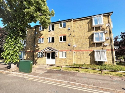 1 bedroom flat for rent in St. Johns Road, Sidcup, DA14