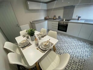 1 bedroom house share for rent in Beechwood Crescent (room 3), Burley , Leeds, LS4