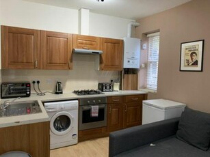1 bedroom maisonette for rent in Maple Street, Fitzrovia, London, W1T