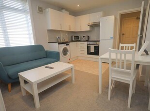 1 bedroom property for rent in Charminster Road, Bournemouth, BH8