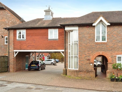 1 bedroom terraced house for sale in Cumberland Mews, Tunbridge Wells, Kent, TN1