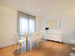 2 bedroom apartment for rent in Belgravia House, Dickens Yard, W5