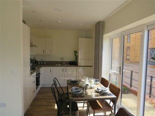 2 bedroom apartment for rent in Brooklands Square, Brooklands, Milton Keynes, MK10