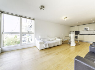 2 bedroom apartment for rent in Dovecote House, Water Gardens Square, Canada Street, London, SE16