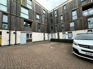 2 bedroom apartment for rent in High Street, Upton, NN5