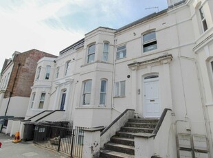 2 bedroom apartment for rent in Norwich Avenue, Bournemouth, BH2