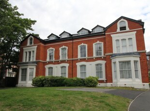 2 bedroom apartment for rent in Parkfield Road, Aigburth, L17