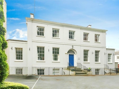 2 bedroom apartment for sale in Cambray Place, Cheltenham, Gloucestershire, GL50