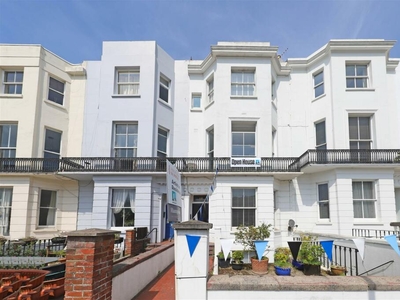 2 bedroom apartment for sale in Goldsmid Road, Hove, BN3