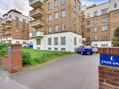 2 bedroom apartment for sale in Sea Road, Bournemouth CLOSE TO PIER!!, BH5