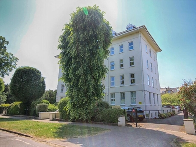 2 bedroom apartment for sale in Westbourne Drive, Cheltenham, Gloucestershire, GL52