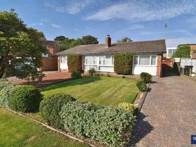 2 bedroom bungalow for sale in Seaton Road, Wigston, LE18