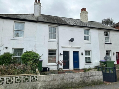 2 bedroom cottage for rent in Twiss Road, Hythe, CT21