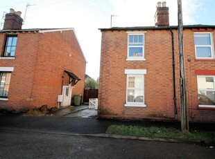 2 bedroom end of terrace house for rent in Victoria Road, Longford, Gloucester, GL2