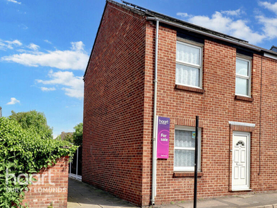 2 bedroom end of terrace house for sale in Ipswich Street, Bury St Edmunds, IP33