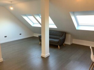 2 bedroom flat for rent in Abbott House, Everard Close, St.Albans AL1